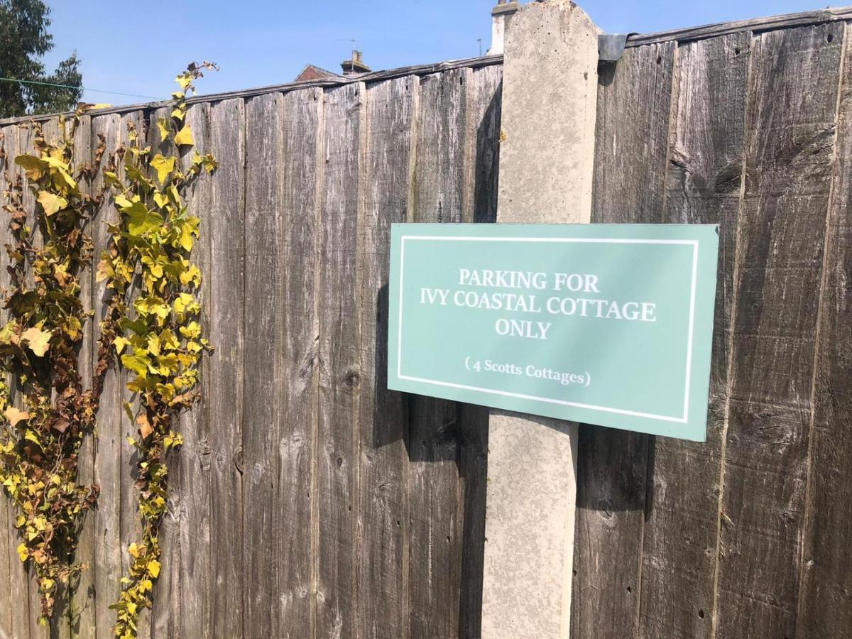 Ivy Coastal Cottage Caister-on-Sea Exterior foto